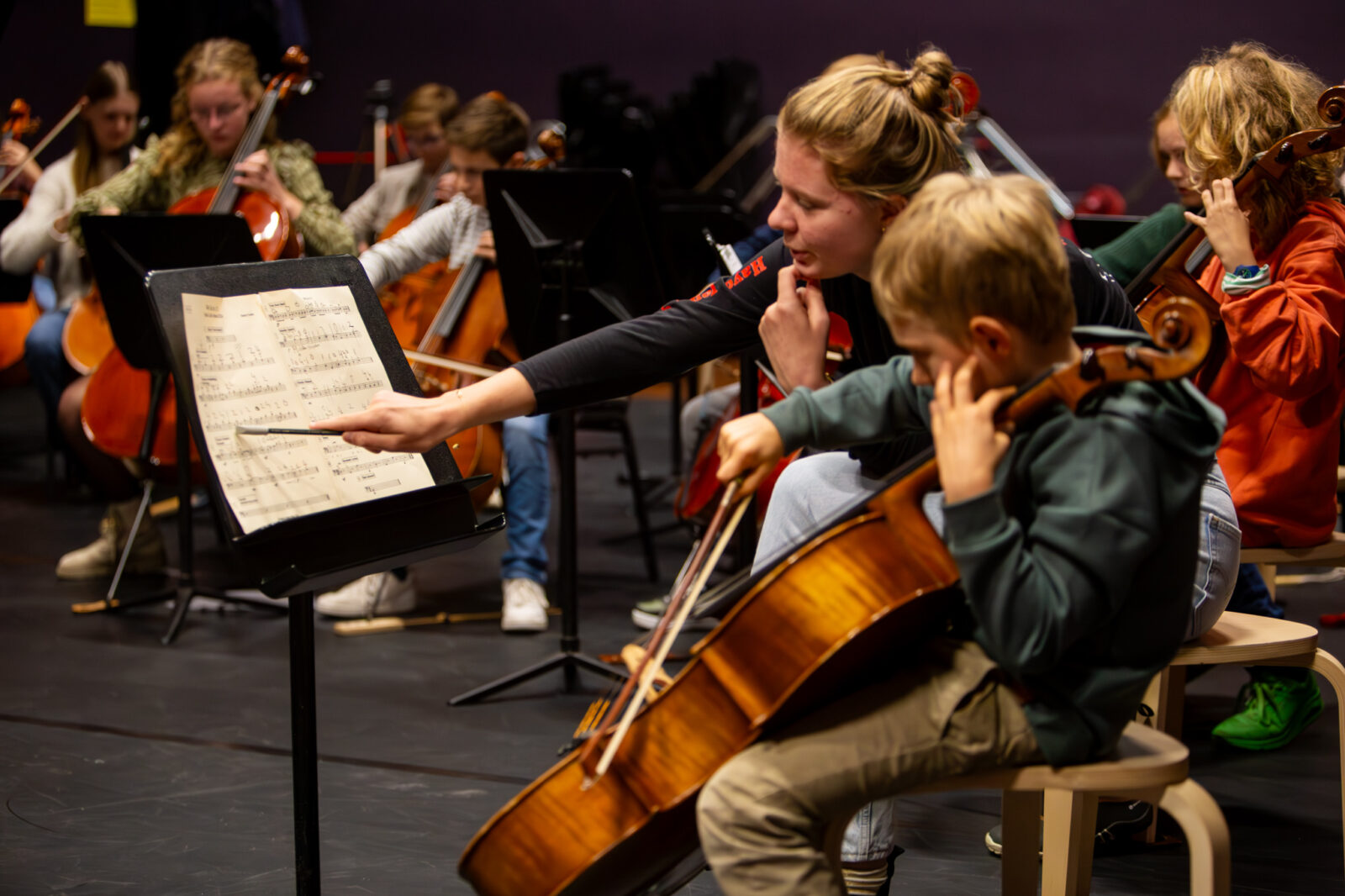 Hello Cello Orkest repeteert in Zwolle